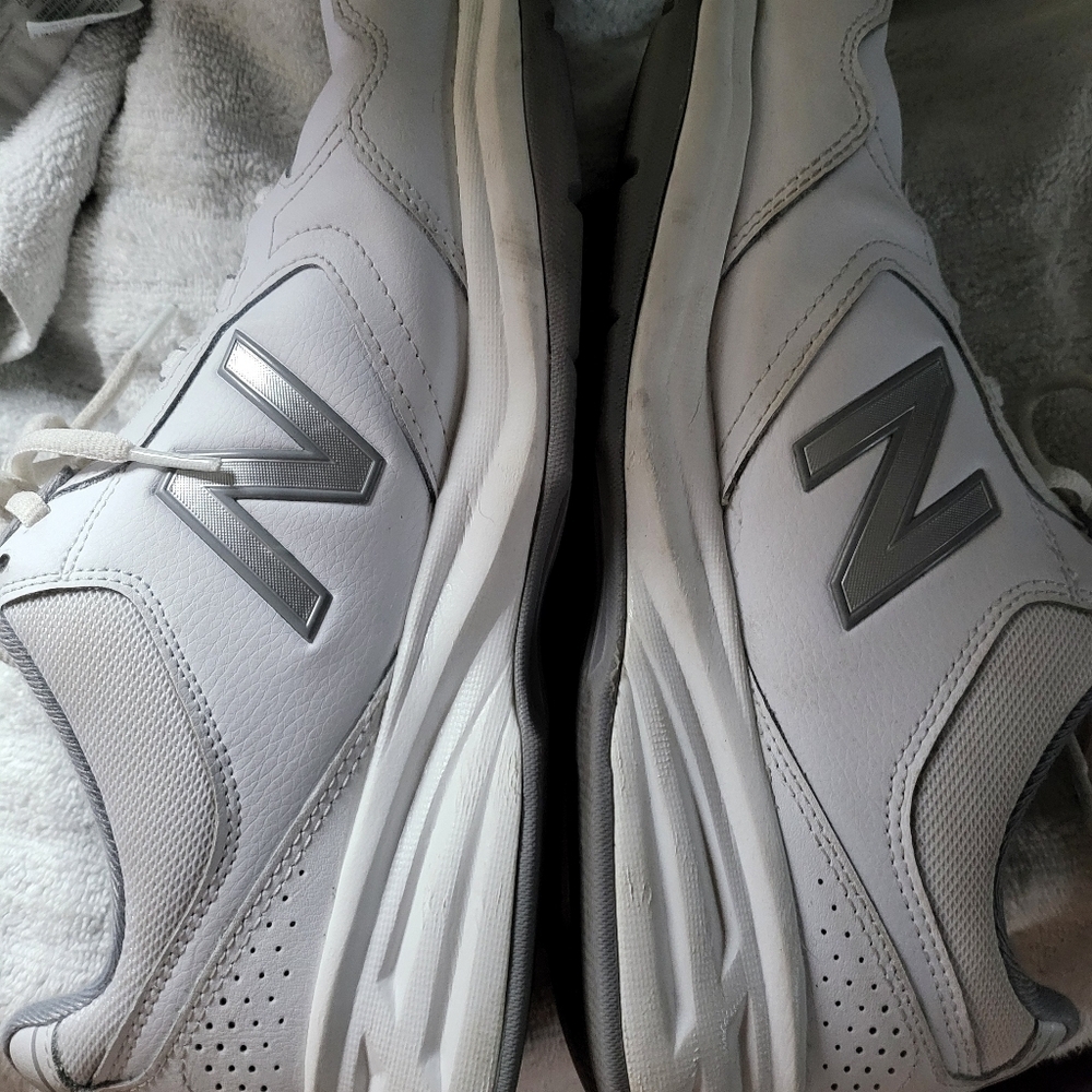 NEW BALANCE Sneakers shoes men's size10.5 Comfy dad's shoes! - Picture 7 of 9
